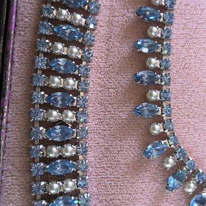 𝅺Vintage b. david blue stones and pearl necklace and bracelet.